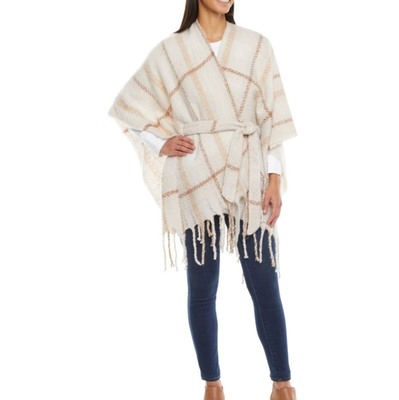 Liz Claiborne Accessories - Liz Claiborne Wrap